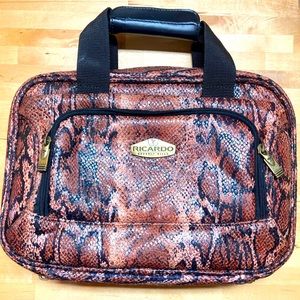 Ricardo premium cosmetic and toiletry bags are both functional and stylish